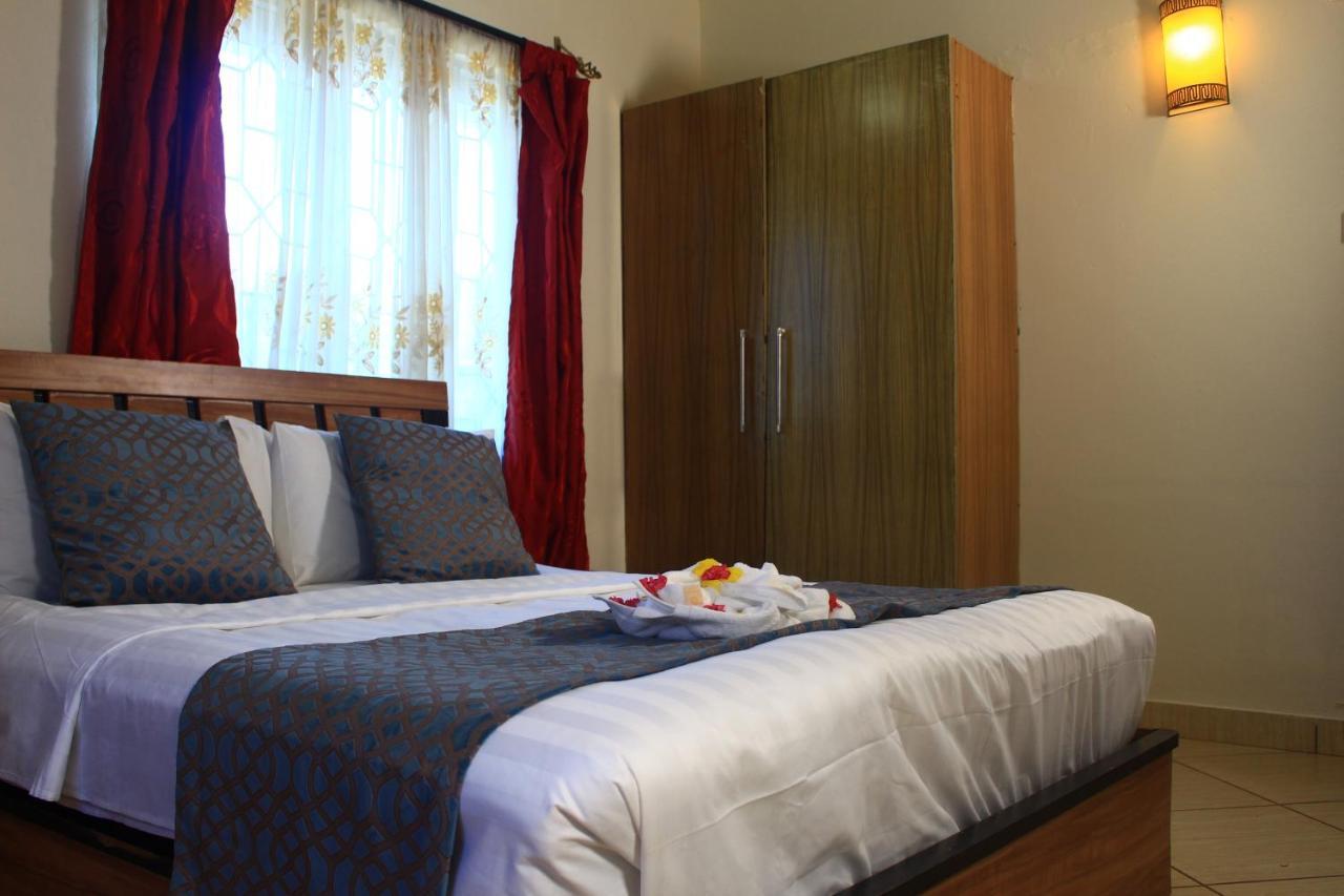 Chamiachi Hotel & Apartments Bamburi Exteriér fotografie